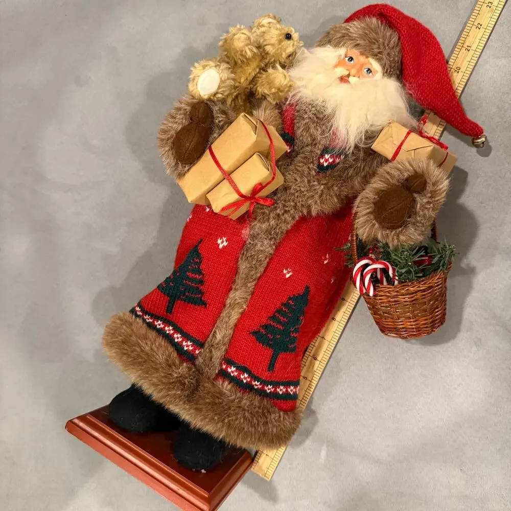 Vintage Santas Workshop Holiday Christmas Decoration Figure Doll 20